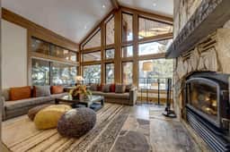 Glacier View Chalet - Image 2