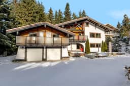 Chalet Whistler - Image 2