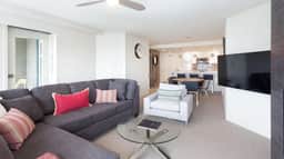 True Ski-In/Out, Modern 2BR unit, Pool & Hot Tub - Image 2
