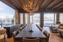 Whistler’s finest luxury chalet with pool & spa - Image 4