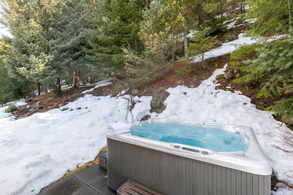 White Gold Chalet - Image 4