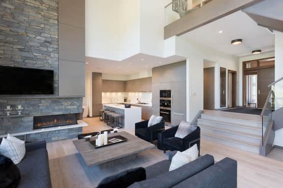 Luxury Townhouse + Lake View, Private Hot Tub - Image 5