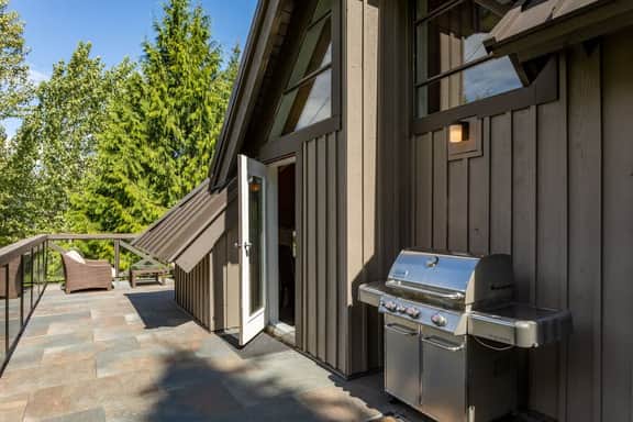 Prime Ski-In/Out Location w/ Hot Tub - Image 3
