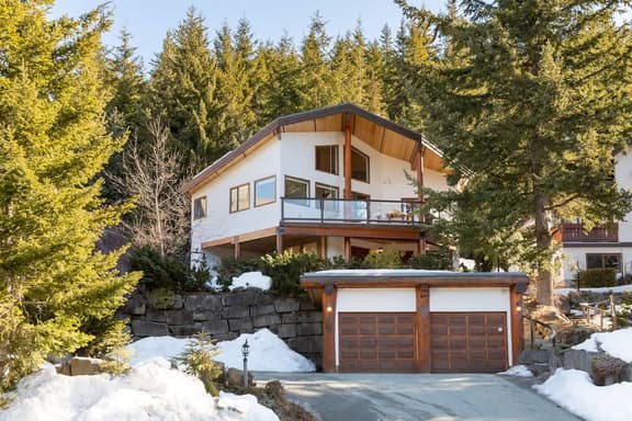 White Gold Chalet - Image 1